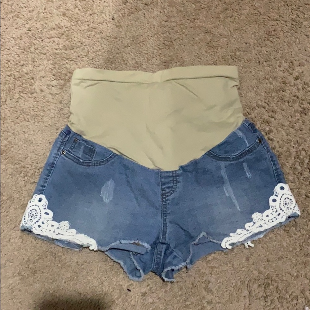 Maternity denim cut off shorts